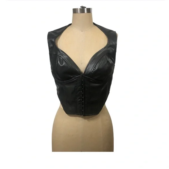 AKIRA Black AYLA Faux Leather Corset Crop Top size Medium moto biker-core goth - Picture 2 of 16